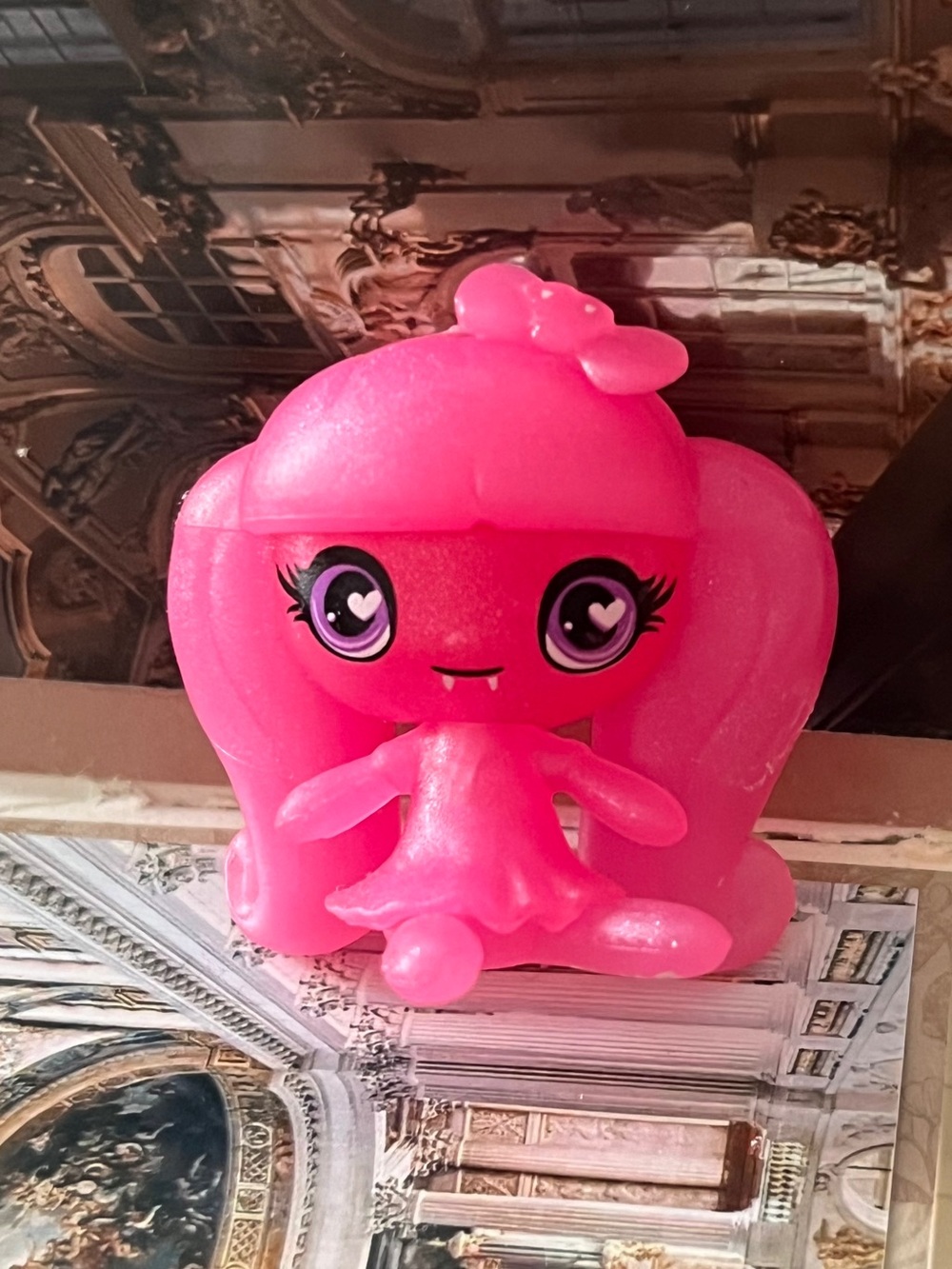 monster high minis - getting ghostly series draculaura mini figure.